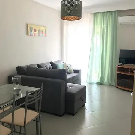 Elena's House ネア・イラクリア